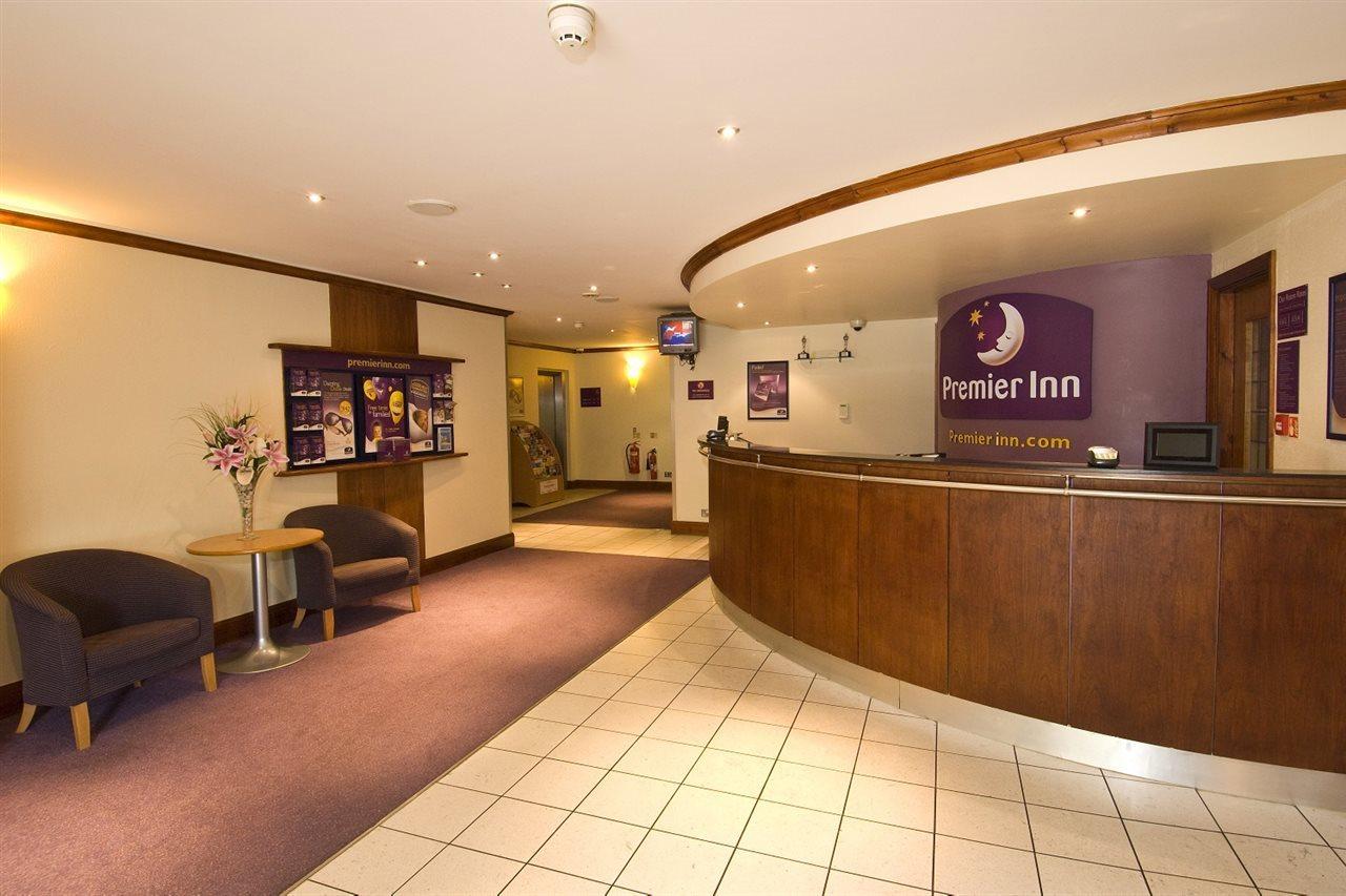 Premier Inn Gatwick Crawley Town West Екстер'єр фото